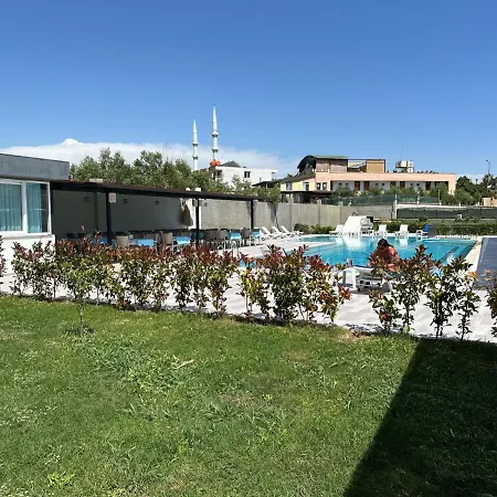 Kaya Garden בית אירוח